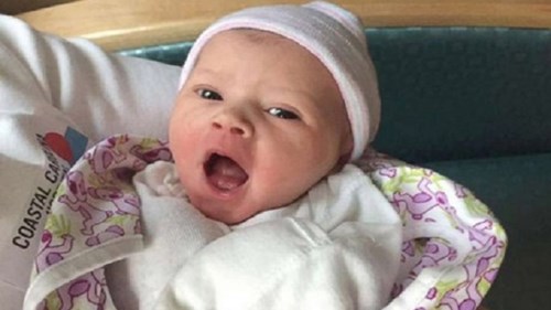 Kỳ lạ dòng họ dính 'lời nguyền', 137 năm chỉ sinh con trai