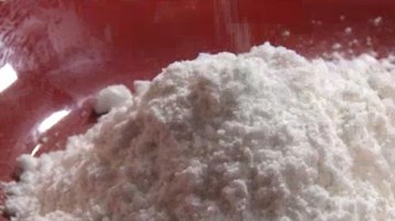 Bột làm nhừ xương siêu tốc cho phở, bún có thể mắc ung thư, cực kỳ nguy hại