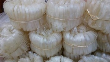 Ngỡ ngàng với các công đoạn sản xuất mỳ chũ