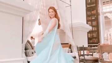 Ngọc Trinh dịu dàng như Tiên nữ khi mặc kín đáo