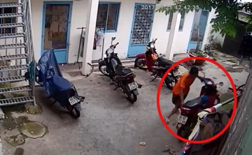 Cận cảnh 