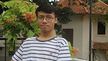 Xem phim khiêu dâm viết bài luận nhận học bổng 1 tỷ đồng