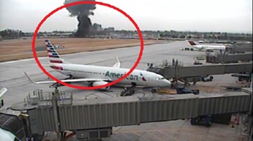 Máy bay cắm đầu xuống đường, cháy ngùn ngụt