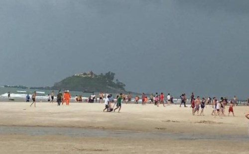 Sét đánh thợ chụp ảnh nguy kịch trên bãi biển Vũng Tàu