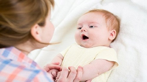 Người mẹ mang nỗi oan ngoại tình suốt 18 năm vì bệnh viện trao nhầm con