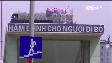 Hà Nội: Hầm đi bộ sắp biến thành “hầm rác”