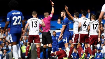 Kết quả Chelsea 2-3 Burnley: Nguy cơ Conte bị sa thải tăng đột biến