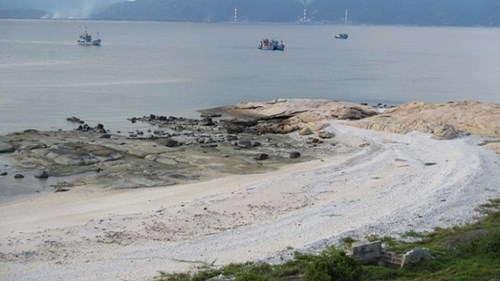 Thống nhất dừng nhận chìm, đưa bùn cát lấn biển
