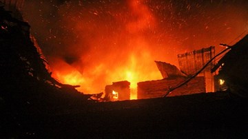 Quán karaoke cháy trong đêm, nhiều người hoảng sợ bỏ chạy