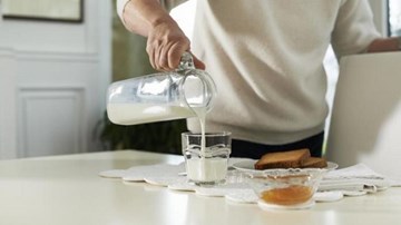 Thực hư thông tin uống sữa đậu nành khiến bé trai bị vô sinh