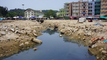Nhà hàng, khách sạn xả thải thẳng ra biển ở Thanh Hóa