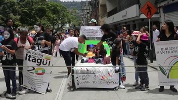 Người dân Colombia tận hưởng “ngày lười biếng thế giới”