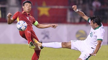 Những pha bóng bạo lực của U22 Indonesia