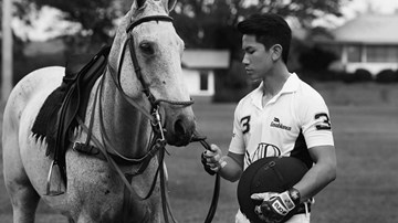 Thiếu nữ phát cuồng vì Hoàng tử Brunei tại SEA Games 29