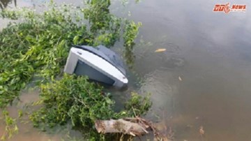 CĐV ném ti vi xuống ao sau trận thua đau đớn của U22 Việt Nam