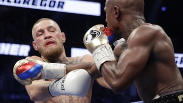 Nhà cái thoát thua cả trăm triệu USD nhờ Mayweather