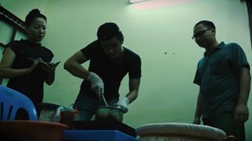 Xưởng sản xuất ma túy trong thành phố