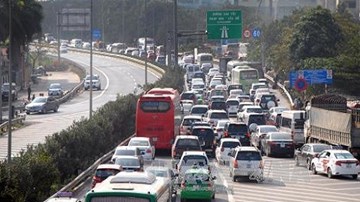 Dòng xe không nhúc nhích nổi ở cửa ngõ Pháp Vân - Cầu Giẽ