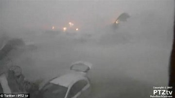 Siêu bão Irma tàn phá 90% công trình ở đảo thiên đường Barbuda