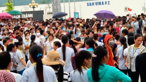 Thanh Hóa: Bi hài quy định 'nhà có người chết phải báo trước 3 ngày'