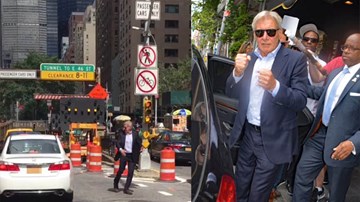 Sốt ruột vì tắc đường, tài tử… tự điều khiển giao thông