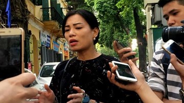 Vợ Xuân Bắc nói gì sau cuộc làm việc kéo dài 9 tiếng?