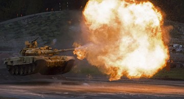 Nga khoe vũ khí trong cuộc tập trận sát biên giới NATO