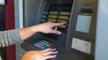 Sẽ xử phạt những người hoang báo bị 2 tử tù uy hiếp, cướp tài sản