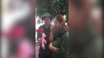 Chàng trai chuẩn bị màn tỏ tình công phu và cái kết đầy tủi hờn