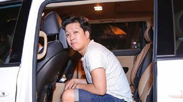 Xôn xao clip Trường Giang tranh cãi sau khi va chạm xe trong đêm