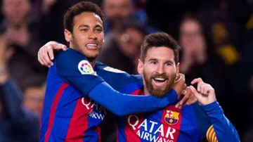 Messi nhiều lần nhường Neymar đá phạt đền