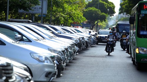 TP.HCM tăng phí đậu xe để giảm lượng xe cá nhân
