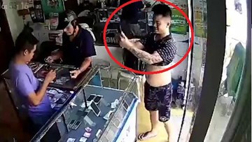 Thanh niên 'đẹp trai' giả vờ chụp ảnh tự sướng, cướp iPhone nhanh như chớp