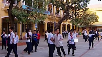 Hội phụ huynh sẽ bị tước 'quyền thu tiền'?