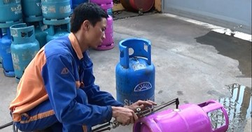 Kẻ nào 'cắt tai, mài vỏ' bình gas, coi thường tính mạng người tiêu dùng?