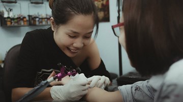 Cựu thí sinh Olympia bỏ việc lương nghìn đô làm thợ xăm hình