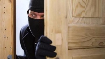 Chiêu thức kẻ gian lấy cắp đồ của khách trong phòng khách sạn