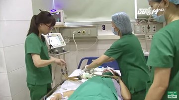 Hai bệnh nhân nhiễm trùng máu, suy đa tạng vì ăn tiết canh