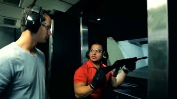 Dịch vụ tập bắn súng tại Las Vegas đắt khách