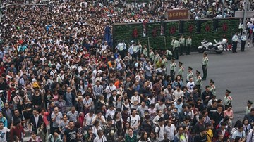 Khách Trung Quốc chen chân đi du lịch trong 'Tuần lễ Vàng'