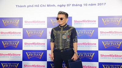 Đàm Vĩnh Hưng là ca sĩ Việt đầu tiên có ứng dụng điện thoại mang tên mình