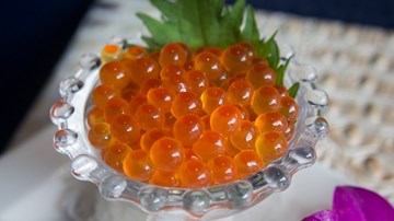 Salad trứng cá hồi 