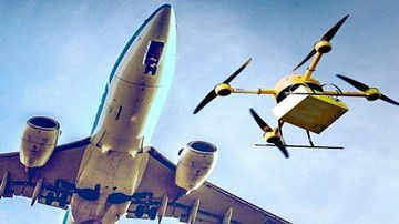 Máy bay không người lái va chạm máy bay dân dụng ở Canada