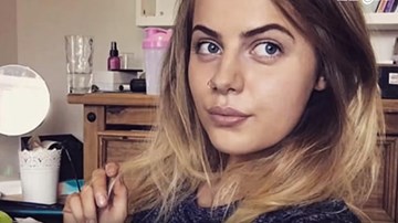 4 tiếng trước khi sinh, “Nữ hoàng Selfie” mới biết mình có thai