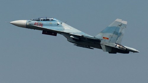 Phi công trẻ lái “Hổ mang chúa” Su-30MK2