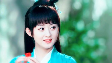 Clip nói tiếng Anh quá tệ và lý do Triệu Lệ Dĩnh mãi bị miệt thị