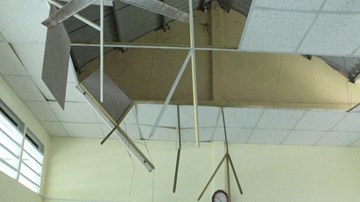 Tìm ra nguyên nhân sập trần lớp học tại Vĩnh Long