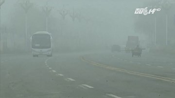 Sương mù dày đặc làm tê liệt giao thông nhiều tỉnh thành Trung Quốc