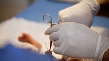 Vạch trần 'kịch bản' lừa bệnh nhân của các phòng khám Trung Quốc