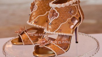 Cận cảnh đôi giày cao gót đắt nhất thế giới giá 15 triệu USD